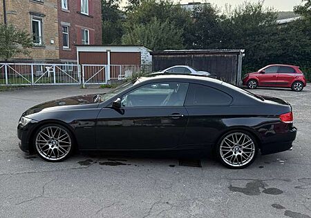 BMW 320i 320 Coupe