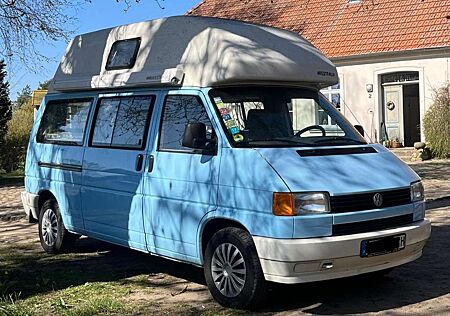 Volkswagen T4 California Himmelblauer VW T4 Wohnmobil Oldtimer