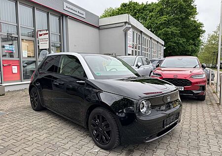 Honda e Advance 17" | 8-fach bereift | Mittelarmlehne