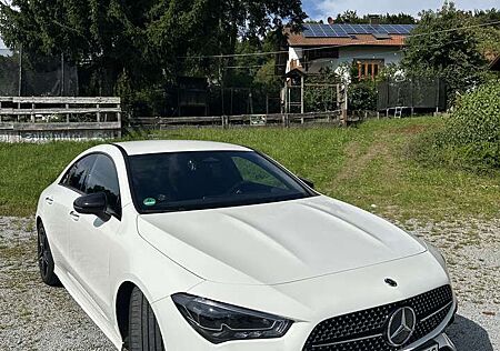Mercedes-Benz CLA 200 (118.387)