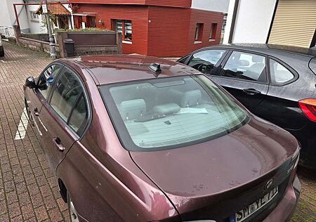BMW 318i 318 Edition Lifestyle