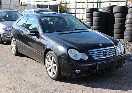 Mercedes-Benz C 230 Sport Paket*PNRM*Navi*Bi-Xenon