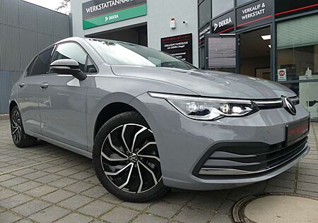 VW Golf Volkswagen VIII 1.5l eTSI Active ACC/HUD/MATRIX/NAVI