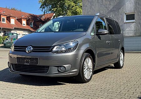 VW Touran Volkswagen Cup SCHECKHEFT VOLL NEUE REIFEN 1. HAND