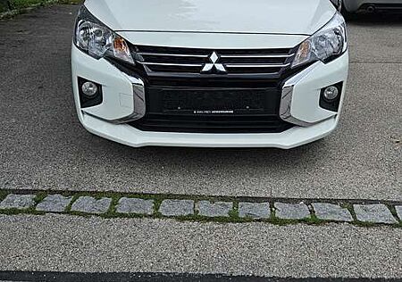 Mitsubishi Space Star Select