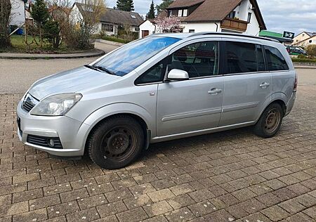 Opel Zafira B Edition MOTOR LÄUFT AUF 3 ZYLINDER!!!