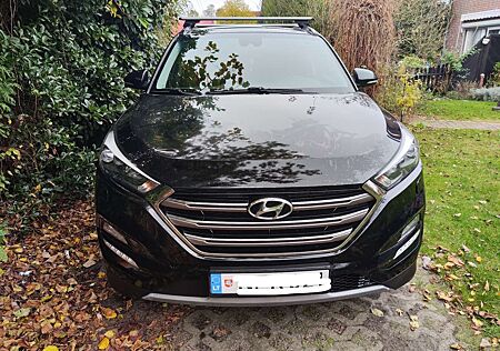 Hyundai Tucson blue 1.7 CRDi 2WD DCT Trend