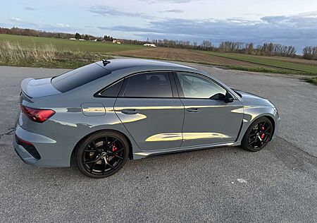 Audi RS3 TFSI Limousine quattro S tronic