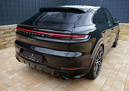 Porsche Cayenne Coupe E-Hybrid SportDesign P-DISPLAY