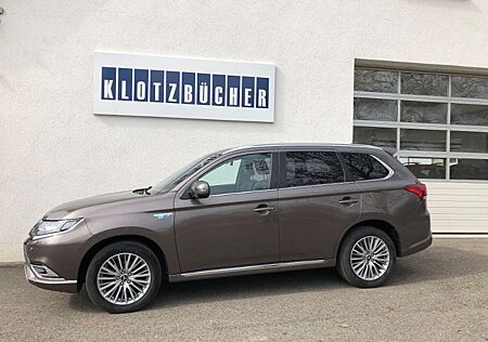 Mitsubishi Outlander Plug-in Hybrid PLUS Spirit 2.4 4WD