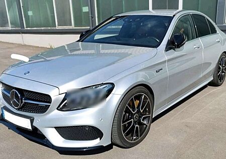 Mercedes-Benz C 400 4Matic 7G-TRONIC AMG Line