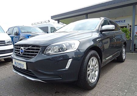 Volvo XC 60 XC60 Summum AWD 2. HAND BI-XENON NAVI LEDER AHK