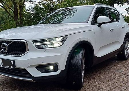 Volvo XC 40 XC40 D4 AWD Geartronic Momentum