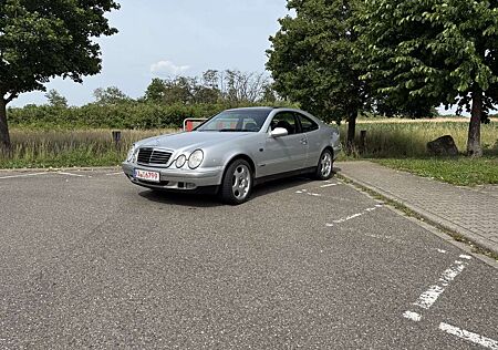 Mercedes-Benz CLK 320 Coupe Elegance