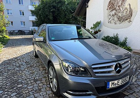 Mercedes-Benz C 180 BlueEFFICIENCY 7G-TRONIC Avantgarde