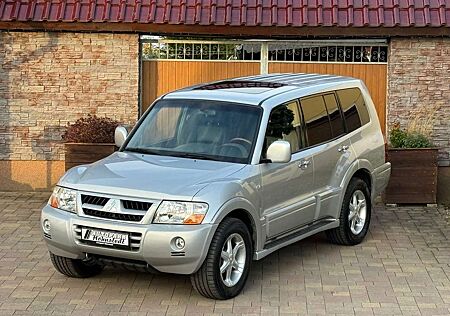 Mitsubishi Pajero 3.2 DI-D Elegance *1. Hand*