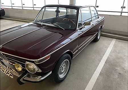BMW 2002 Rostfrei | Ital. Historie | Schoener-Zustand