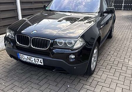 BMW X3 2.0i X Drive Leder Pano Xenon 8 x bereift 186TKM