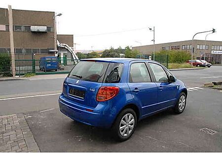 Suzuki SX4 1.9 DDiS DPF Streetline 4x2 Club