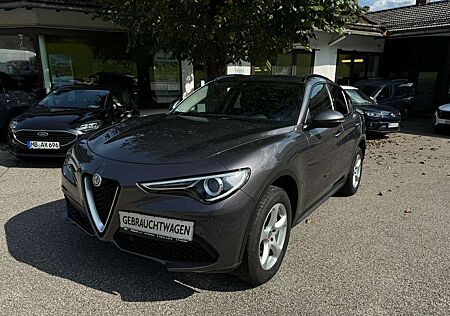 Alfa Romeo Stelvio Super Q4, 8-fach bereift