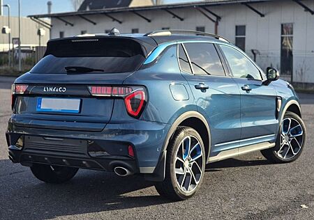 Lynk&Co 01 Lynk & Co PHEV mit AHK abnehmbar
