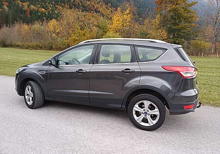 Ford Kuga 2.0 TDCi 4x4 Aut. SYNC