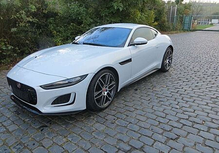 Jaguar F-Type P300 R-DYNAMIC