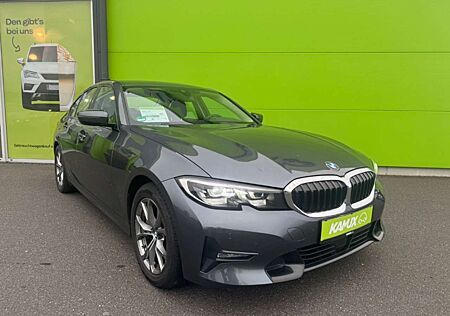 BMW 330 i Lim.Steptronic Sport Line+LED+NAVI+PDC