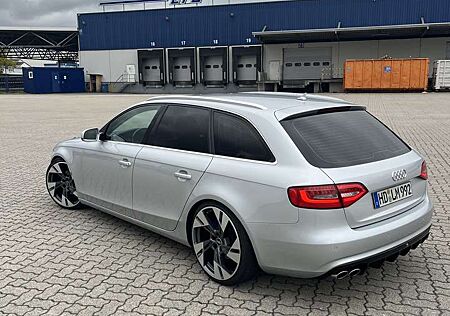 Audi A4 Avant 2.0 TDI DPF quattro S line Sportpaket