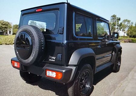 Suzuki Jimny 1.5 AWD "AVENTURE" RETROGRILL, PDC, NAVI, TOP-AUTO