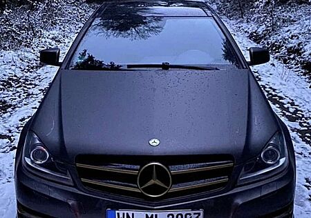 Mercedes-Benz C 250 CGI BlueEfficiency