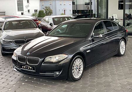 BMW 530 523 i Autom/PDC/AHK/Bi-Xenon/NAVI/ATMotor 160Tkm