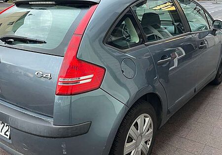 Citroën C4 Citroen 1.4 16V Style