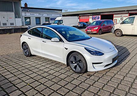 Tesla Model 3 / AHK