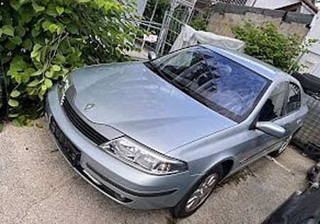 Renault Laguna 1.8 Initiale / ohne TÜV / Fahrbereit 177.000KM