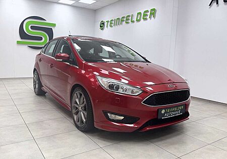 Ford Focus Lim. Titanium/Shz/Navi/Mfl/R-Kamera/