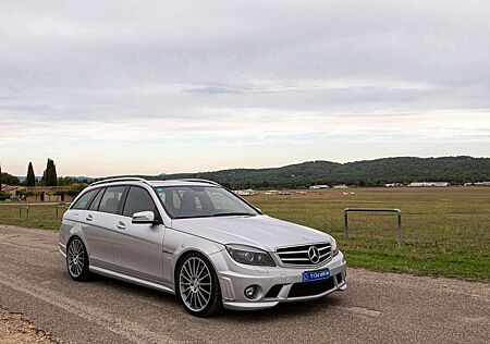 Mercedes-Benz C 63 AMG T SPEEDSHIFT MCT Powerfull Engine!