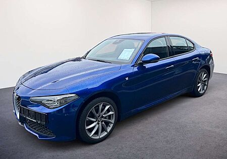 Alfa Romeo Giulia TI 2.0 Q4-ALLRAD/LEDER/ASSISTENZ PA/SHZ