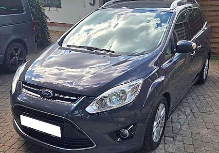 Ford Grand C-Max C-Max Diesel 2.0 TDCi Titanium