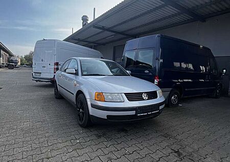 VW Passat Volkswagen 1.6 Comfortline