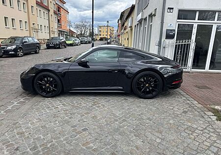 Porsche 992 Carrera 4S Coupé Club Sport APPROVED BOSE