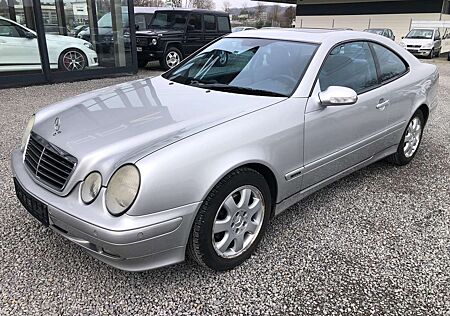 Mercedes-Benz CLK 230 KOMPRESSOR Avantgarde Automatik**GSHD*PTS*SHZ*