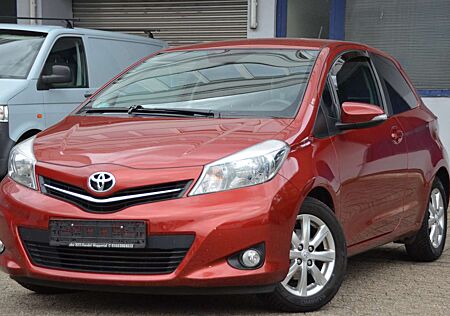 Toyota Yaris Life / Kamera / Klima / E-Fenster