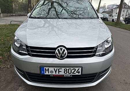 VW Sharan Volkswagen 2.0 TDI DSG 4MOTION BlueMotion Technology Allstar