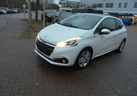 Peugeot 208 Style 1. Hand Klima PDC Tempomat