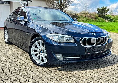 BMW 520 d*AUTOM*KLIMAAUT*LEDER*MFL*HIFI*AHK*TEMPOMAT*