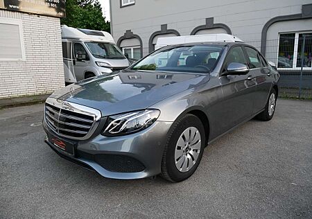Mercedes-Benz E 200 9G BRD 1.Hand LED Spur Navi 8xALU 360Kamera