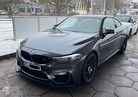 BMW M4 Coupe DKG Competition