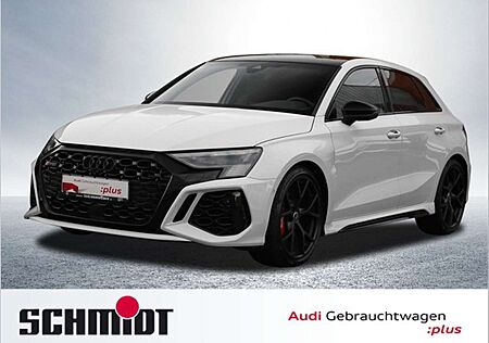 Audi RS3 Sportback Keramik Dynamikp.+ B&O 290km/h Sporta...