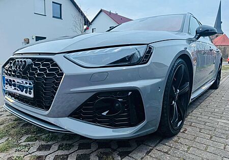 Audi RS4 Avant quattro Navi Pano 8 fach Ber. Garantie